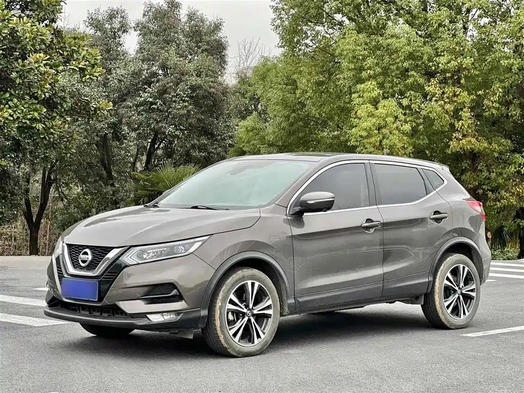 NISSAN QASHQAI 2019