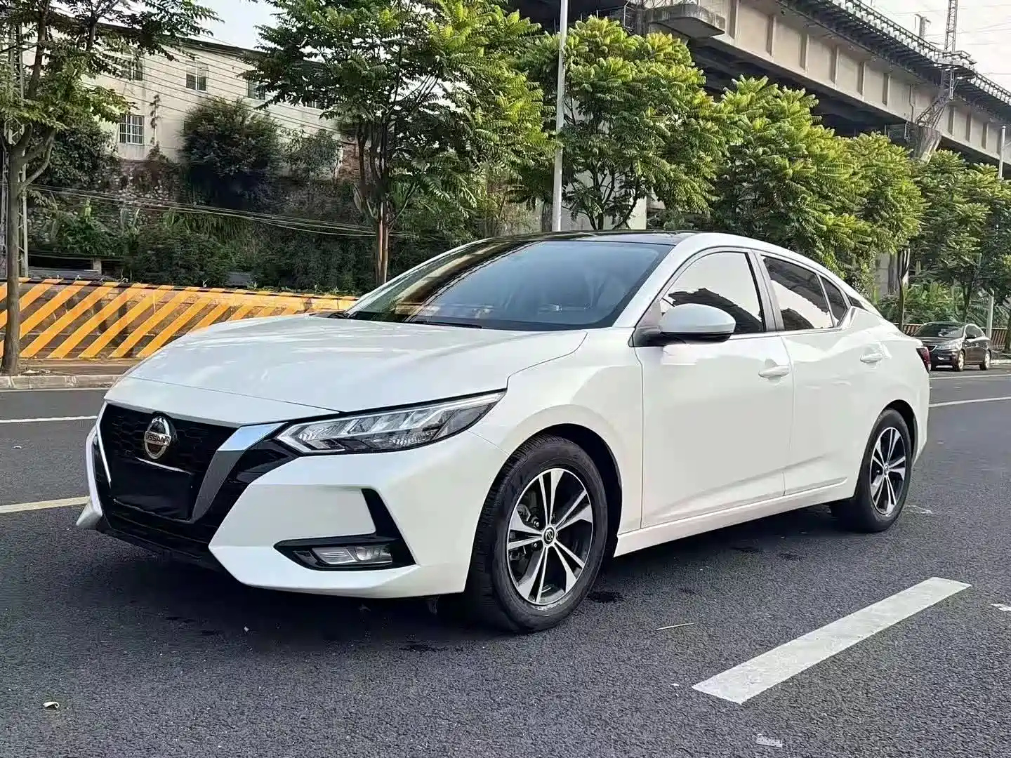 NISSAN SYLPHY 2020