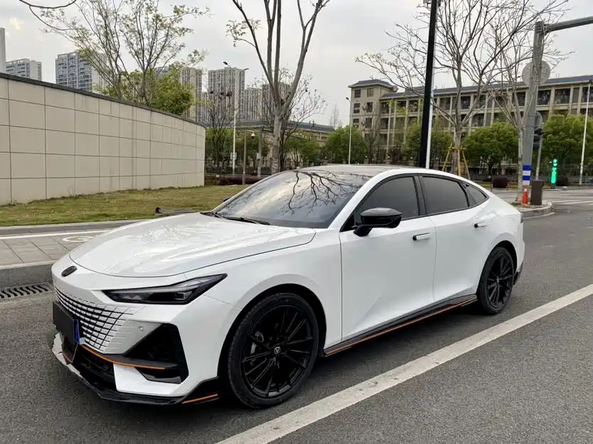 CHANGAN UNI-V 2023