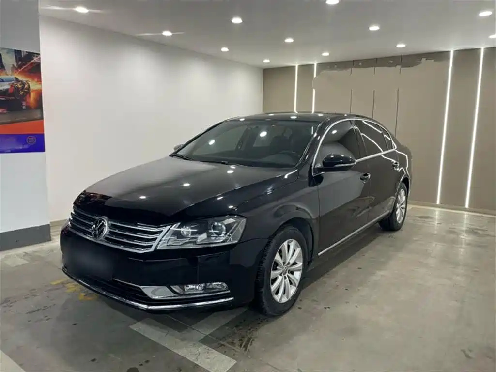 VOLKSWAGEN MAGOTAN 2015
