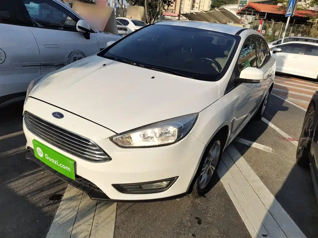 FORD FOCUS