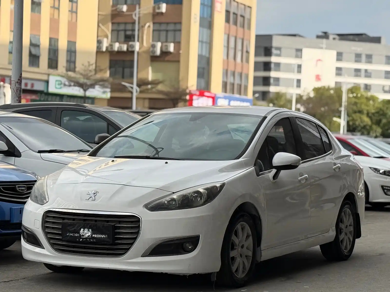 PEUGEOT 308 2013