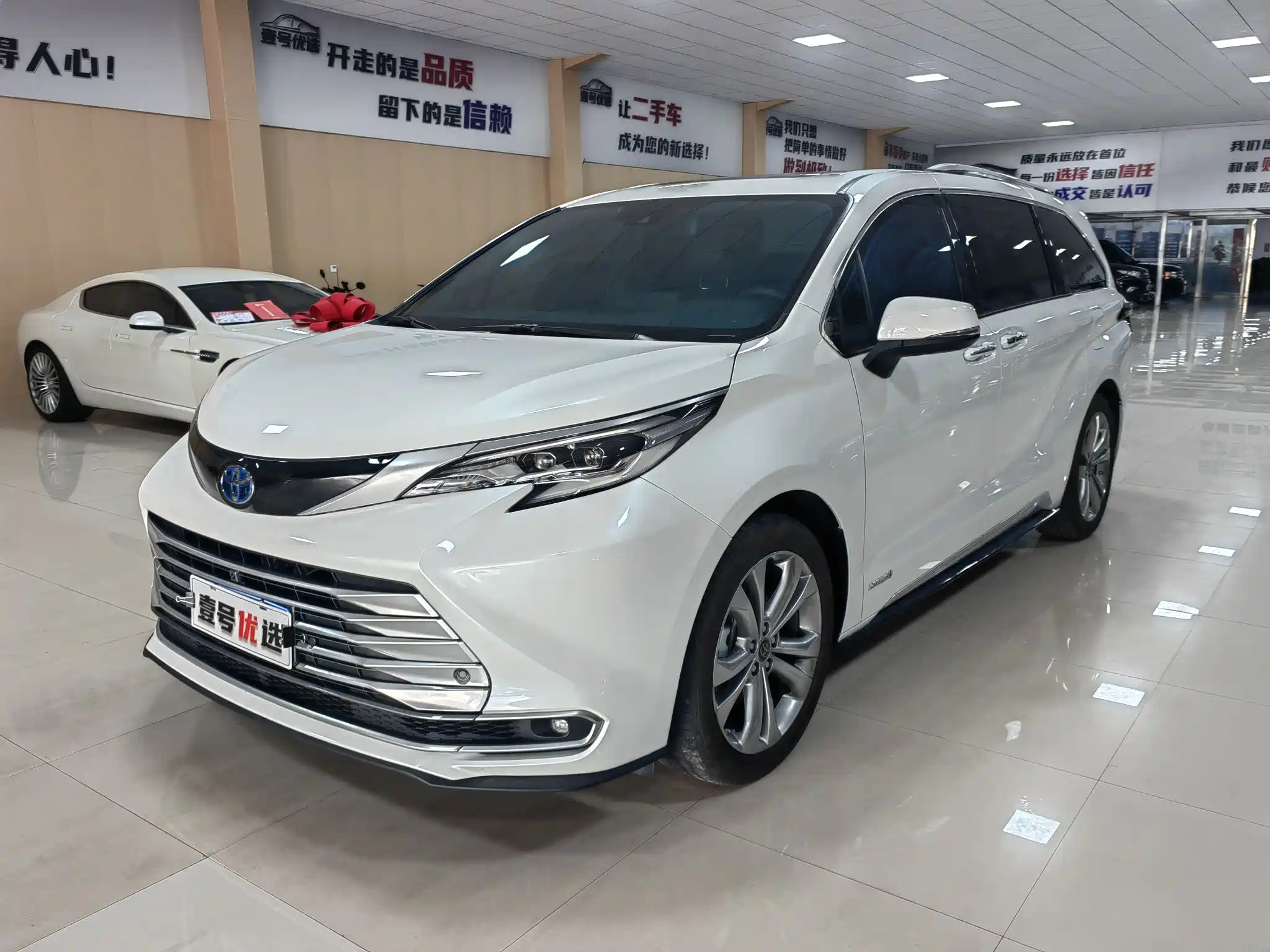 TOYOTA SIENNA SIENNA 2023