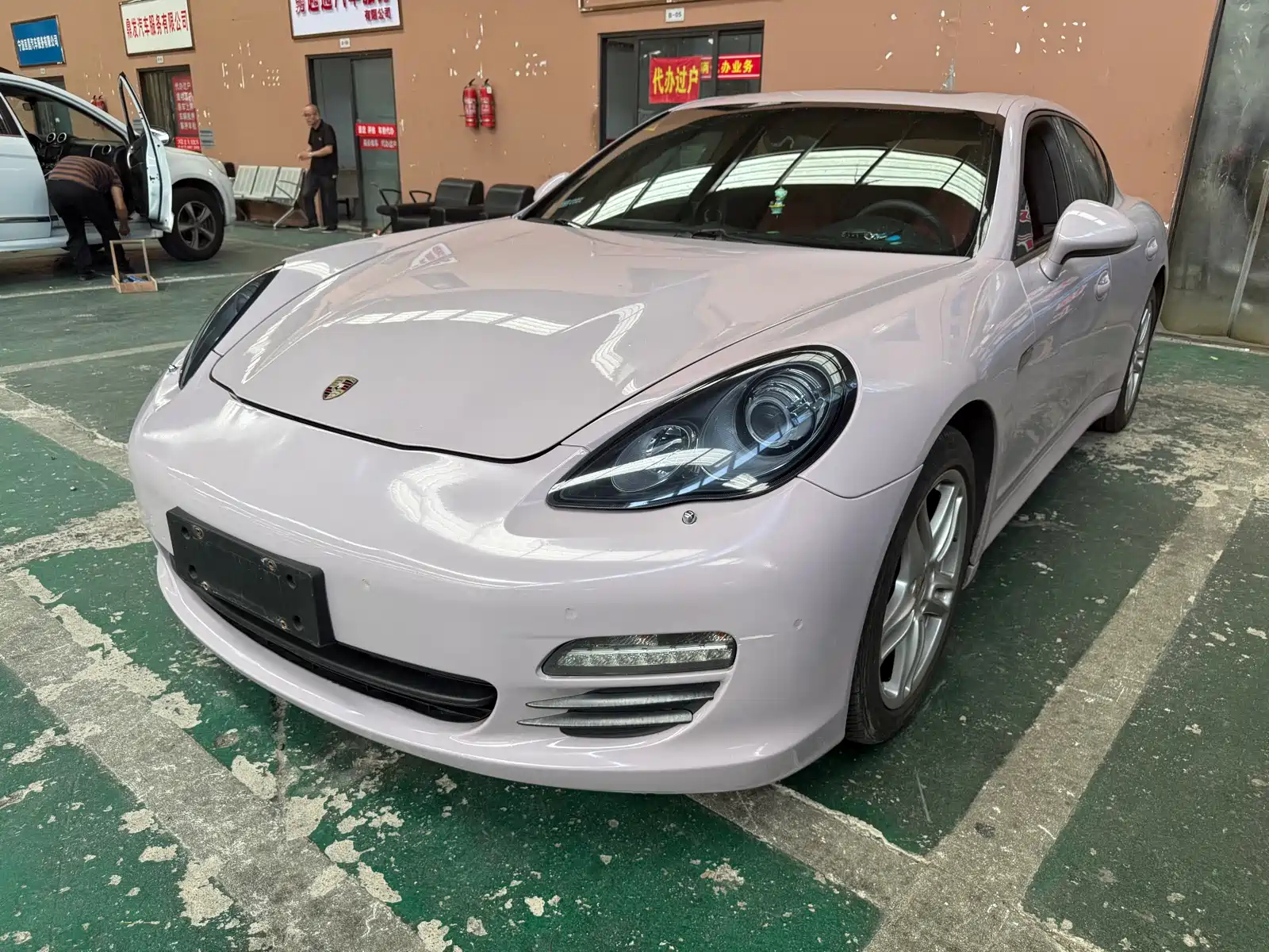 PORSCHE PANAMERA 2010