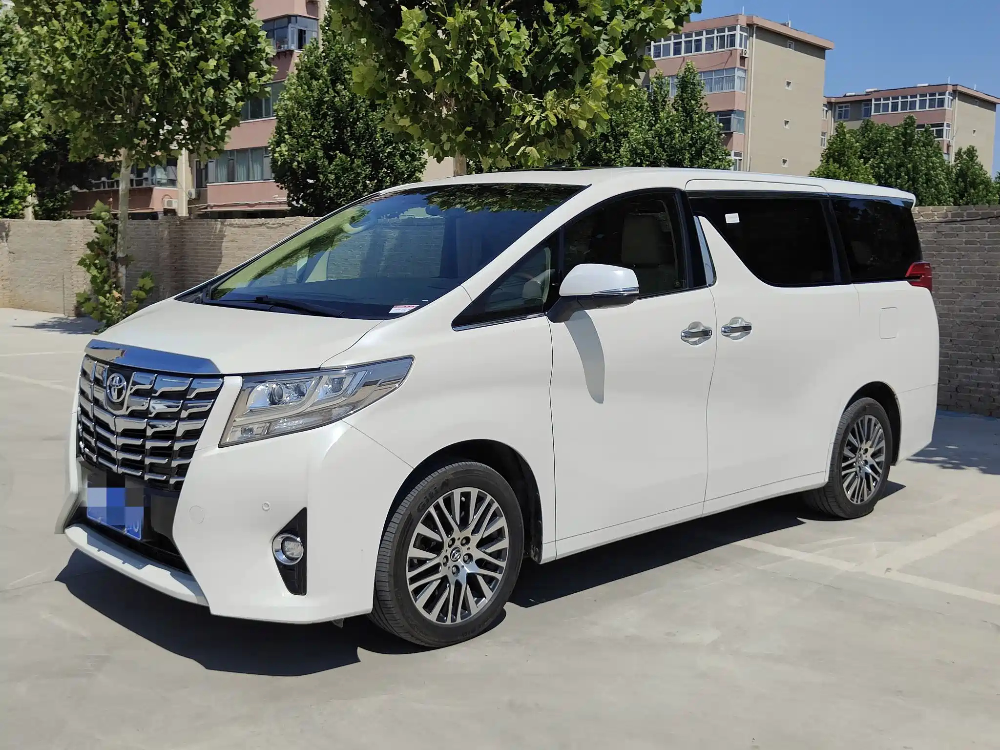 TOYOTA ALPHARD 2018