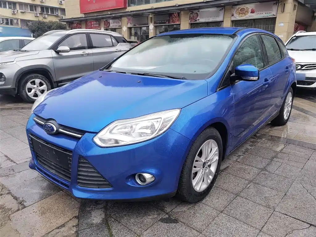 FORD FOCUS 2012
