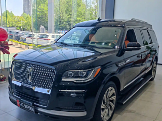 Заказать LINCOLN NAVIGATOR