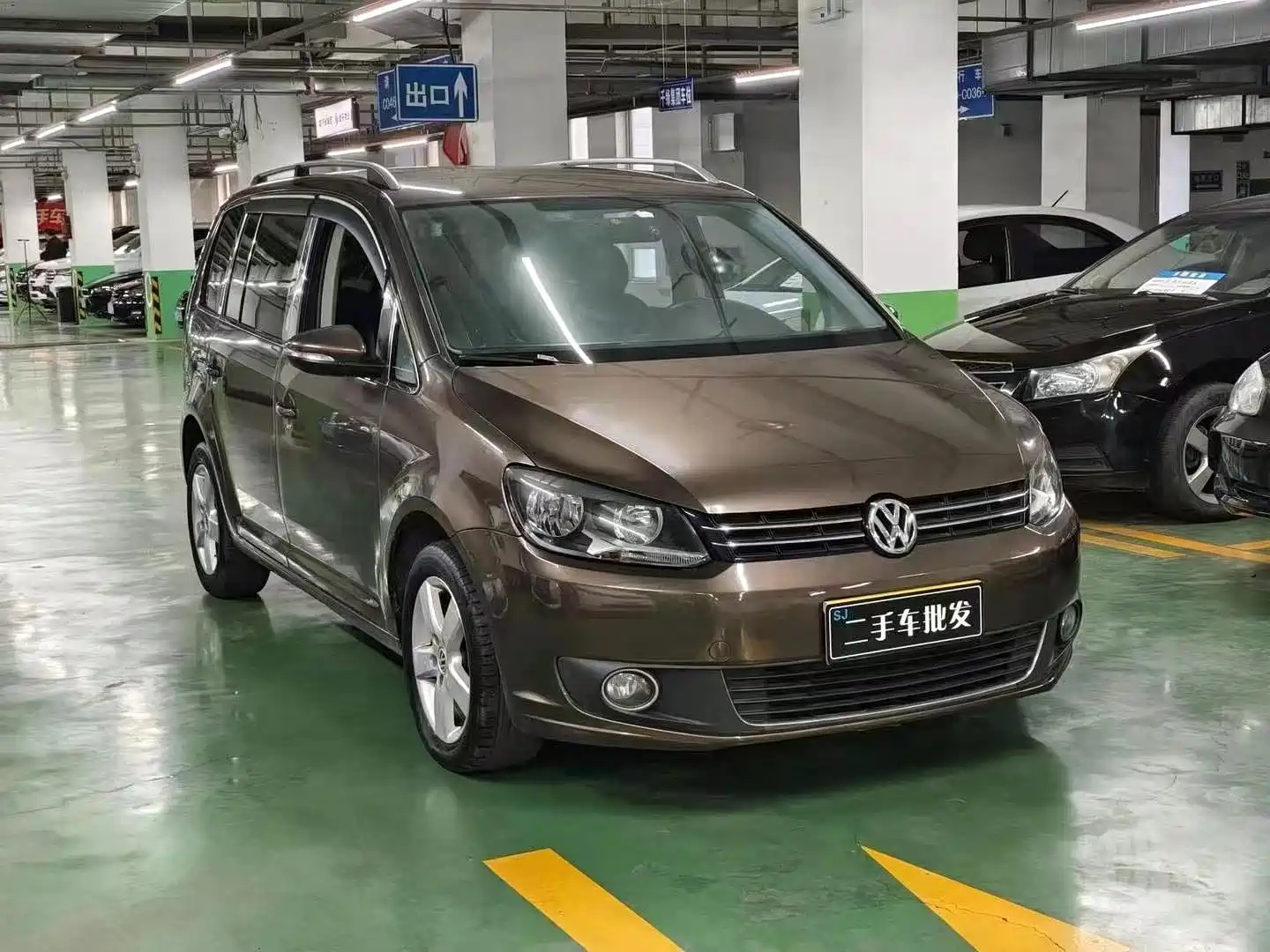VOLKSWAGEN TOURAN 2013