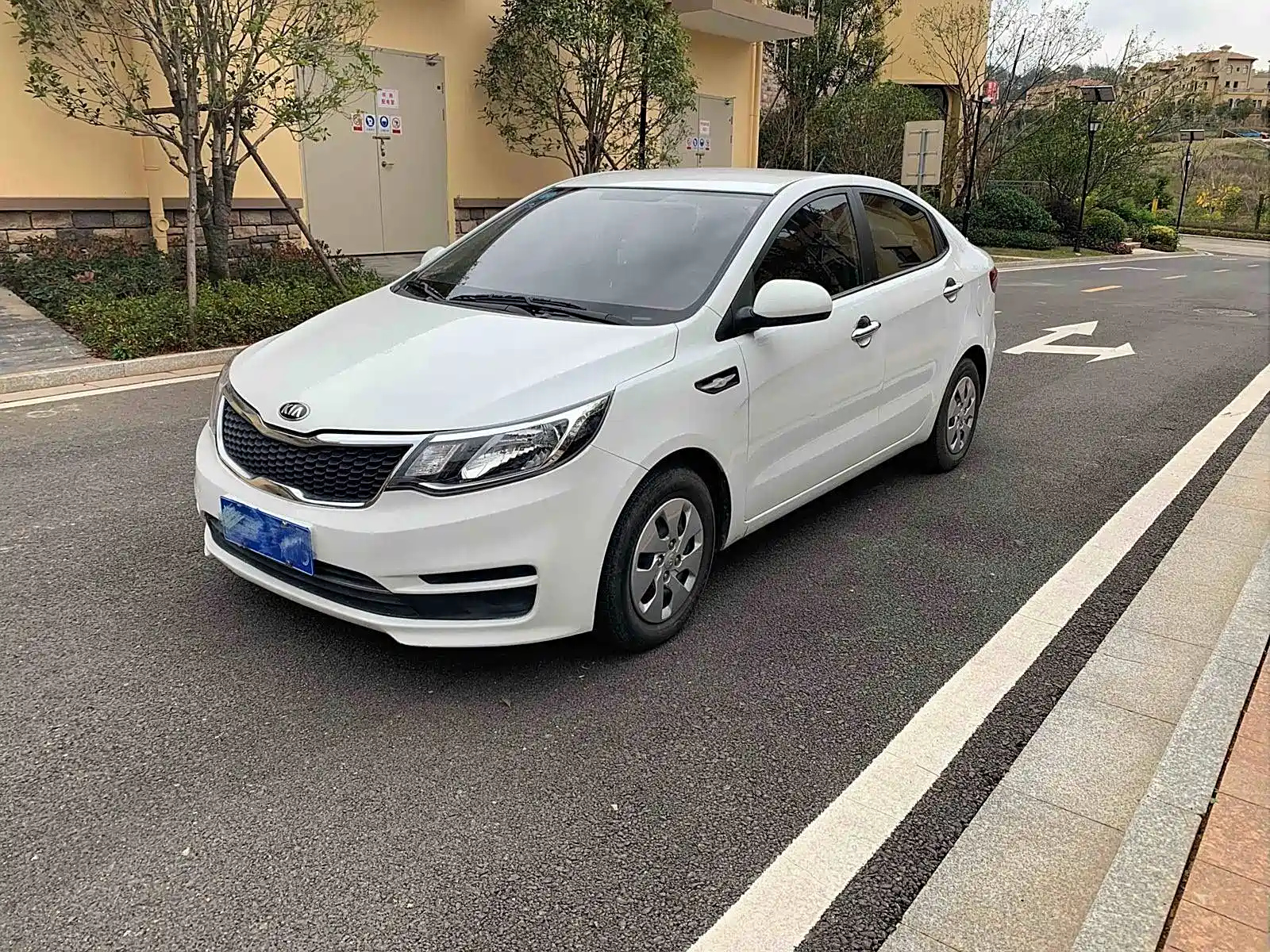 KIA K2 2015