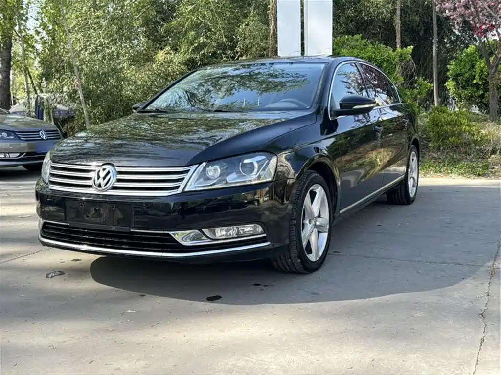 VOLKSWAGEN MAGOTAN 2015