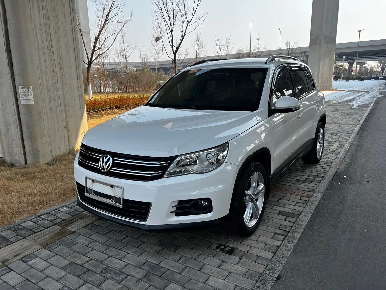 VOLKSWAGEN TIGUAN 2013