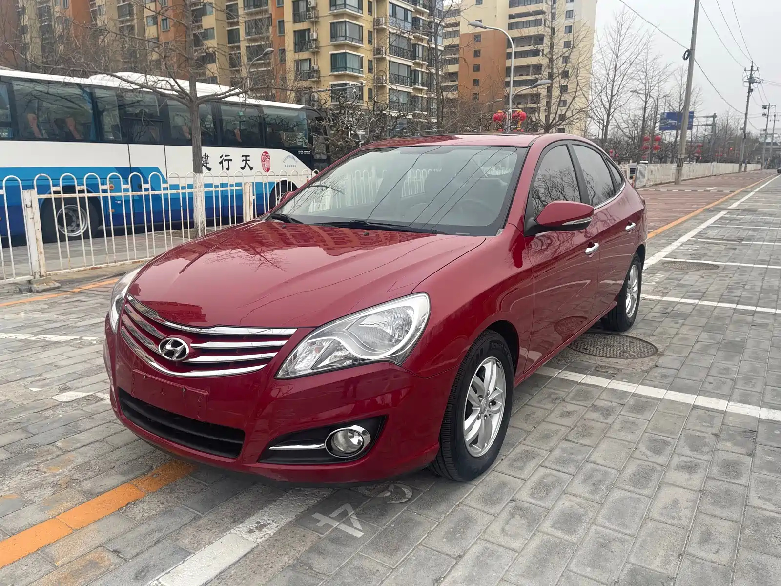 HYUNDAI CELESTA 2011