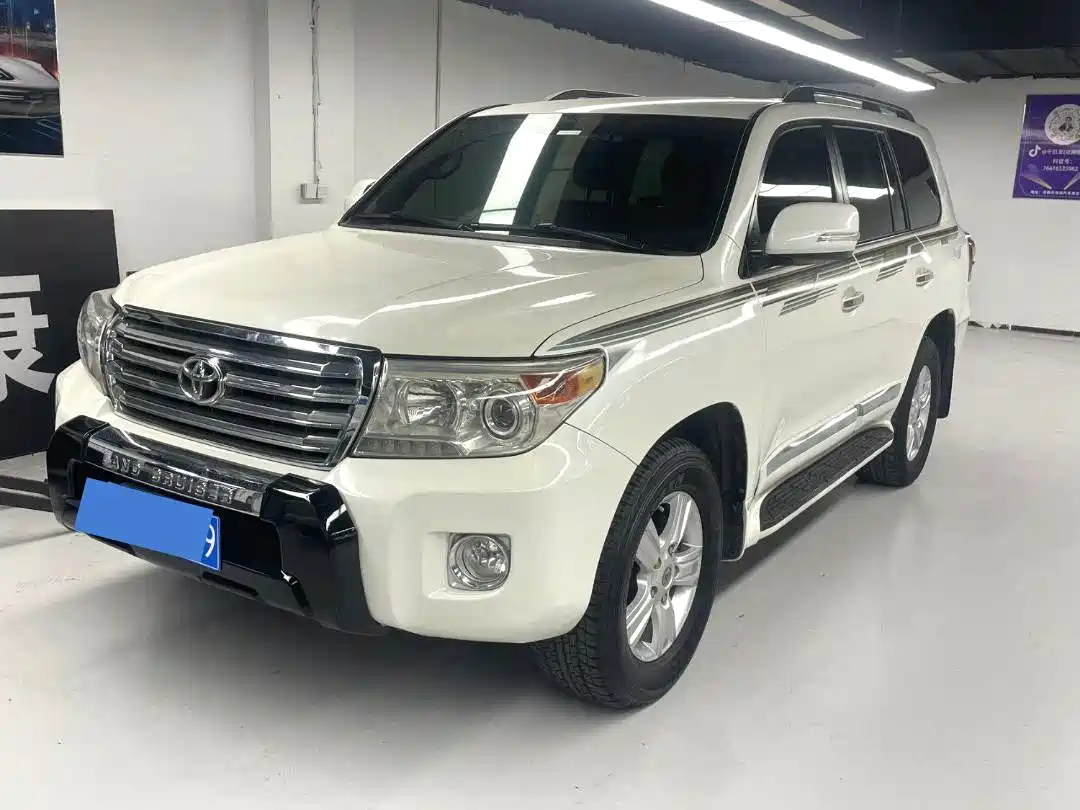 TOYOTA LAND CRUISER IMPORT 2015