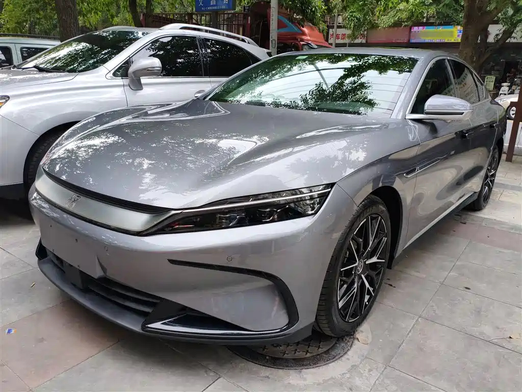 BYD HAN 2025