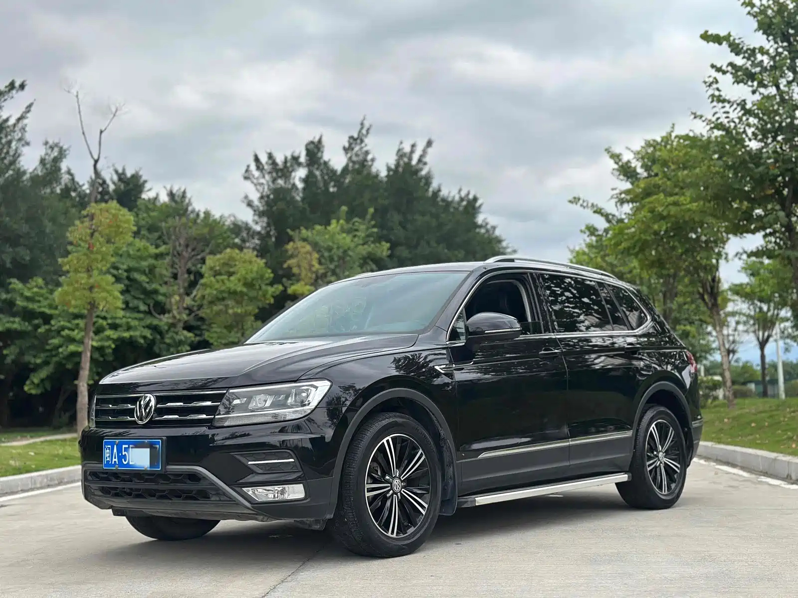 VOLKSWAGEN TIGUAN L 2019