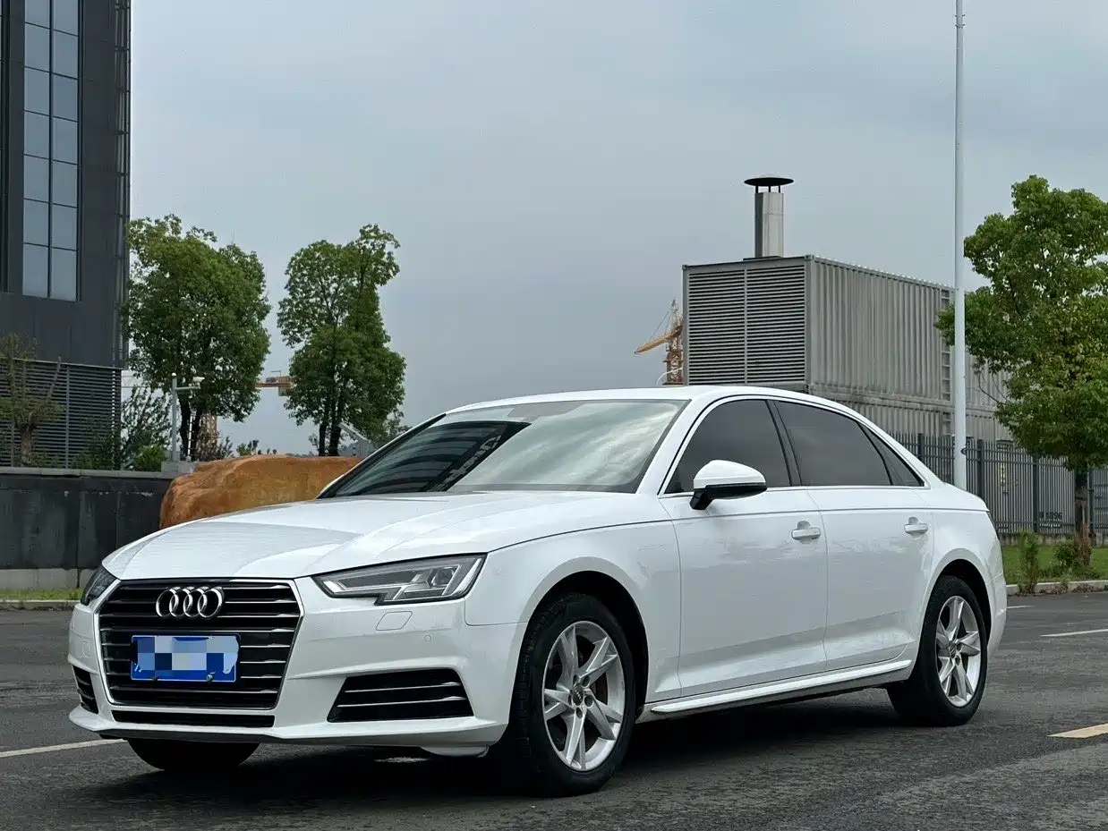 AUDI A4L 2018