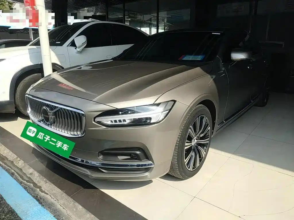 VOLVO S90 2021