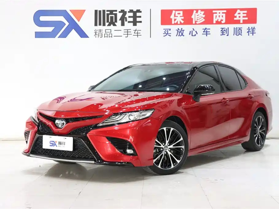 TOYOTA CAMRY 2019