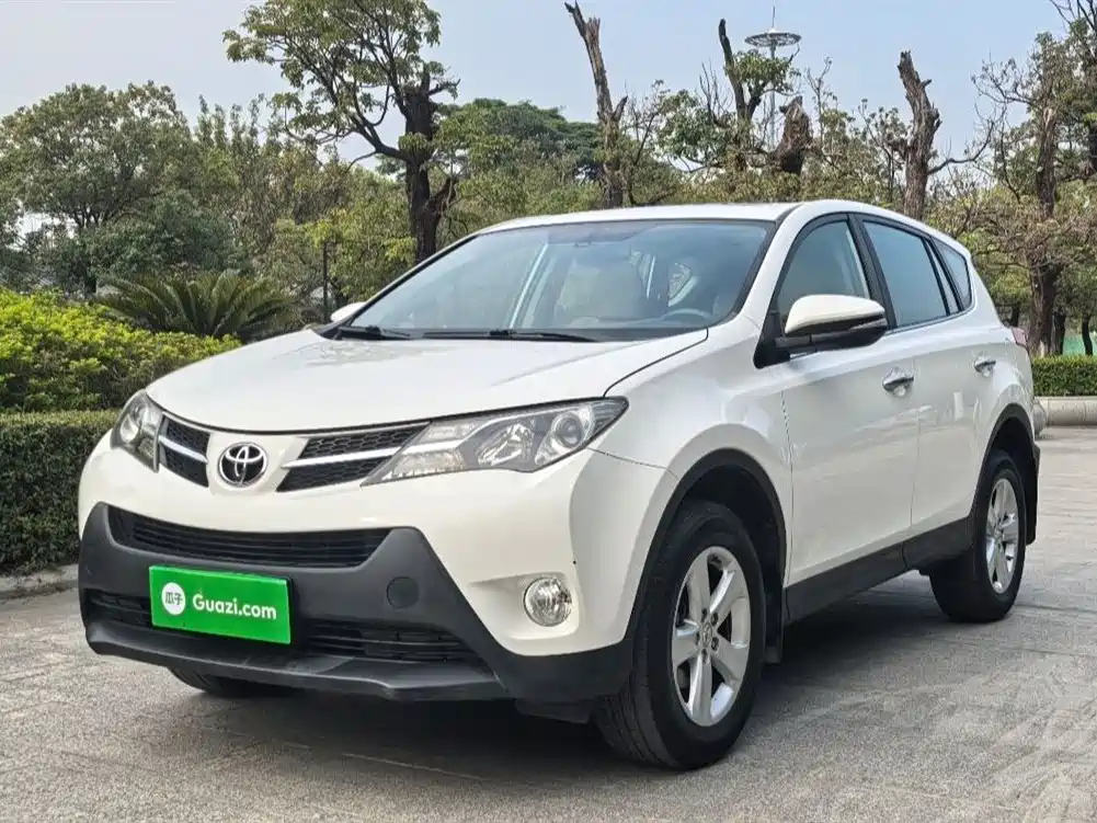 TOYOTA RAV4 RONGFANG 2013