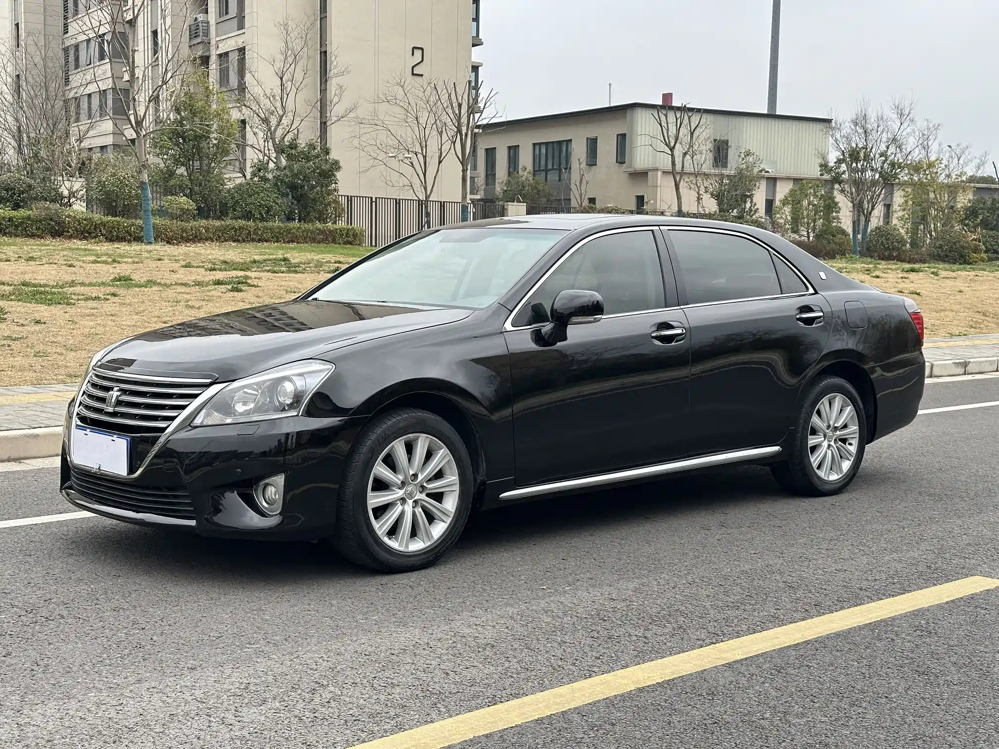 TOYOTA CROWN 2012