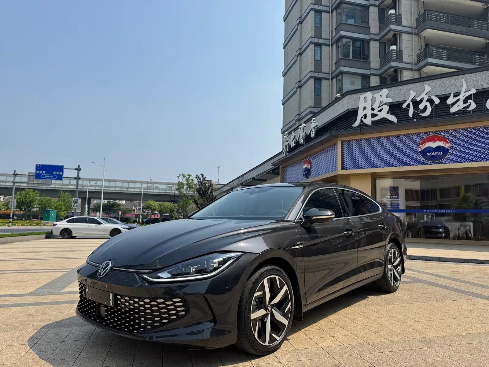 VOLKSWAGEN LAMANDO 2024