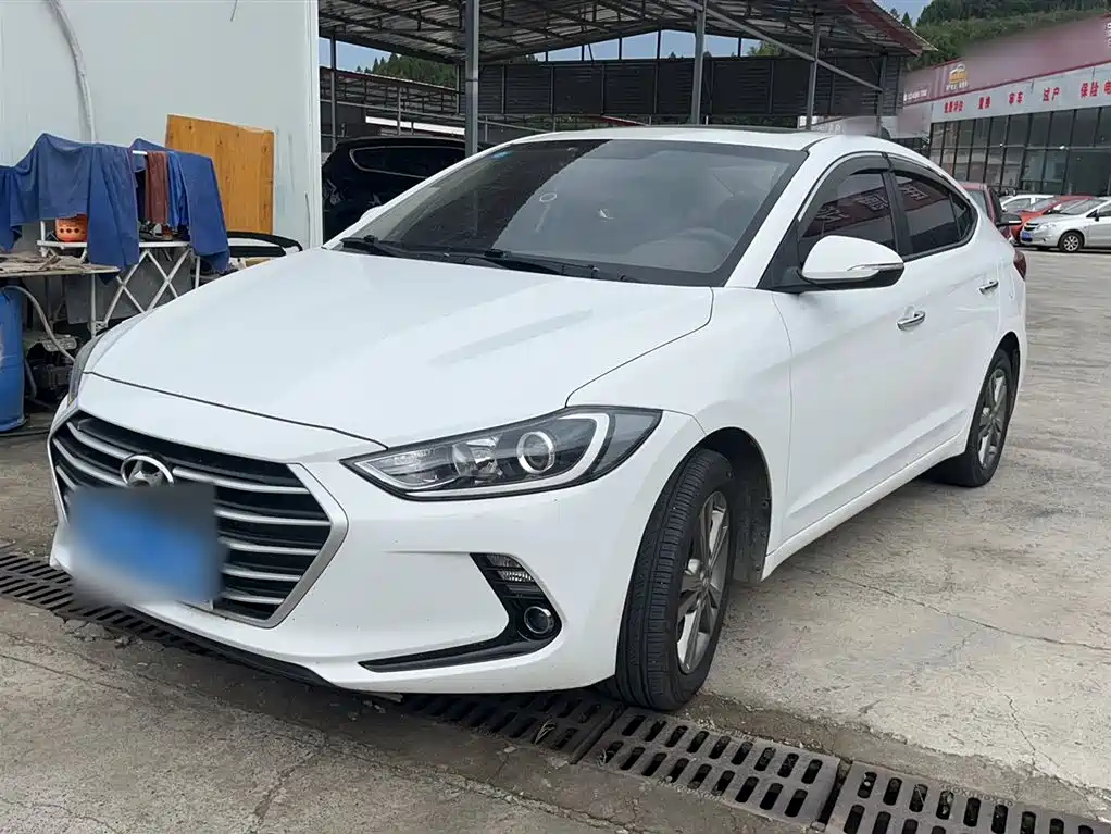 HYUNDAI ELANTRA 2016