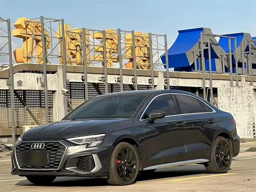 AUDI A3 2023