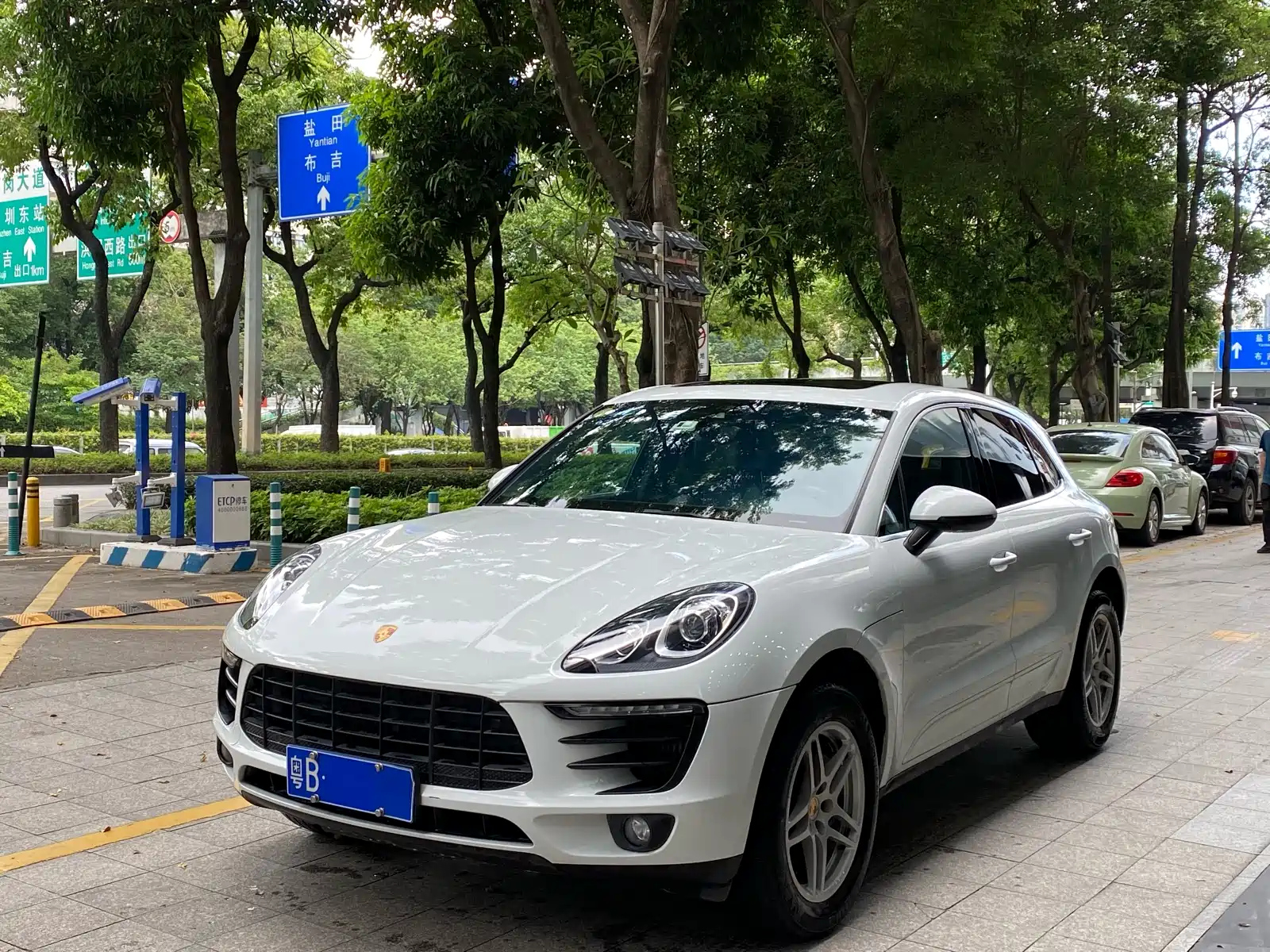 PORSCHE MACAN 2018