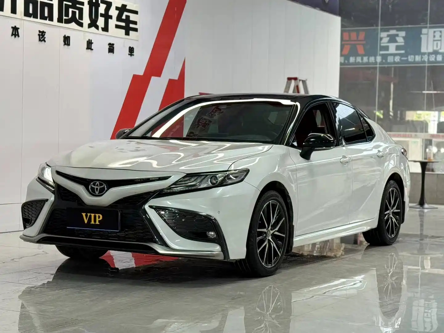 TOYOTA CAMRY 2021
