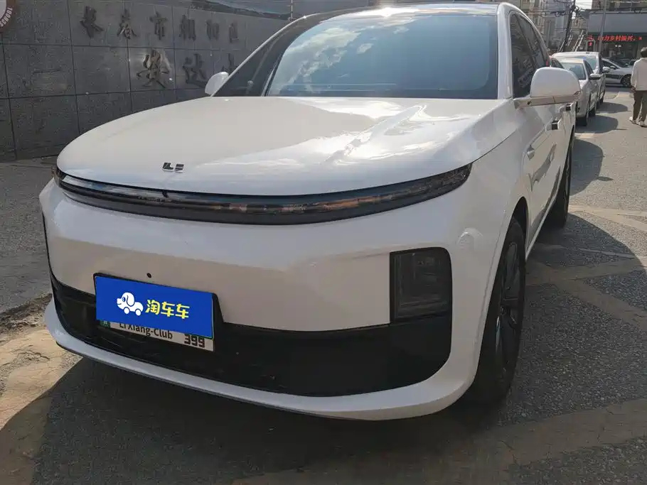 LI AUTO L6 2024