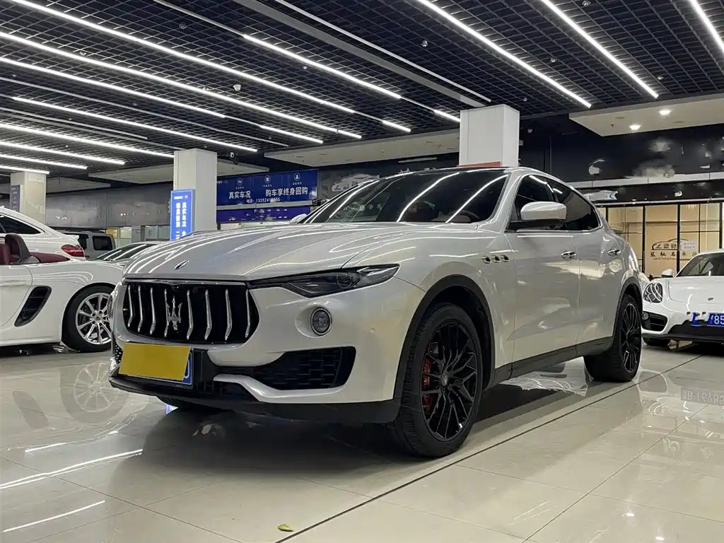 MASERATI LEVANTE 2016