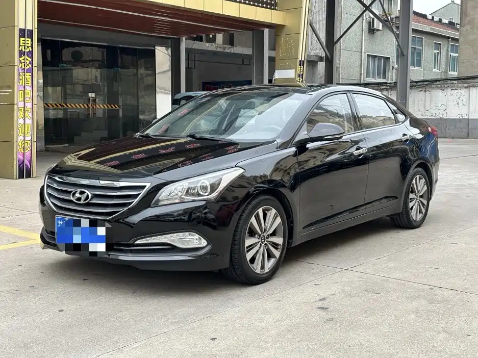 HYUNDAI MISTRA 2016