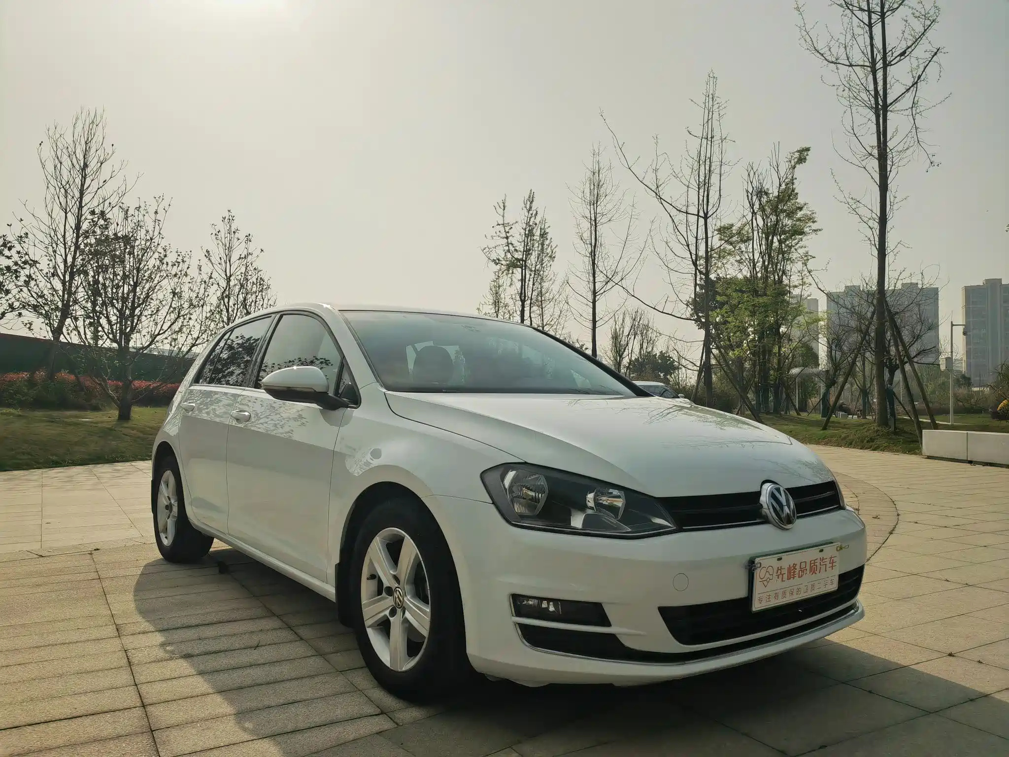 VOLKSWAGEN GOLF 2015