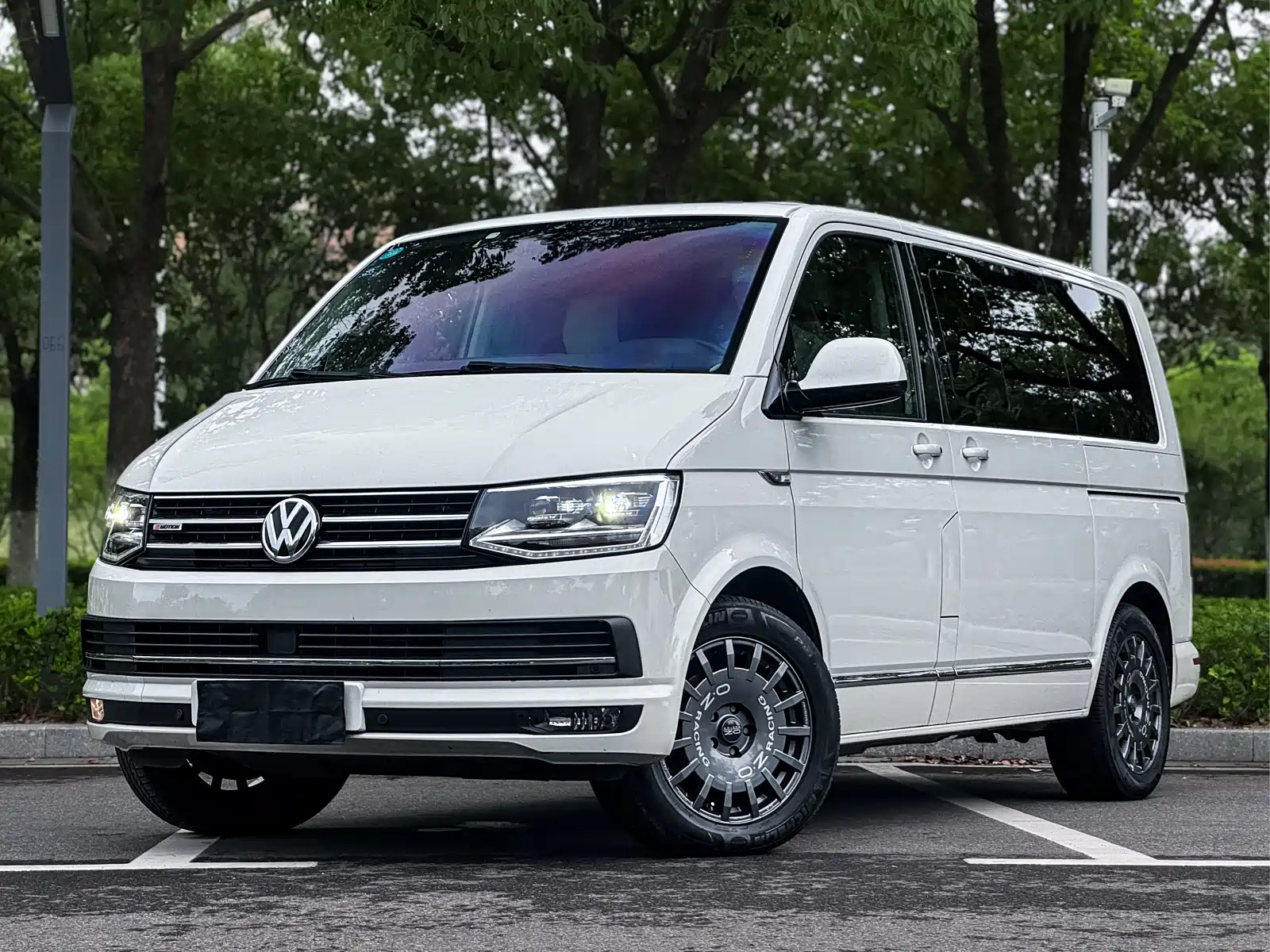 VOLKSWAGEN MULTIVAN 2018