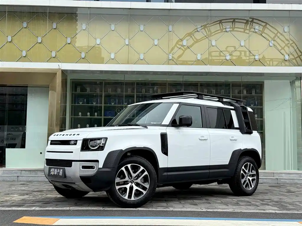 LAND ROVER DEFENDER 2025