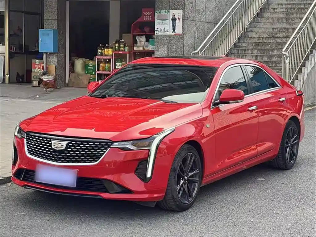 CADILLAC CT4 2022