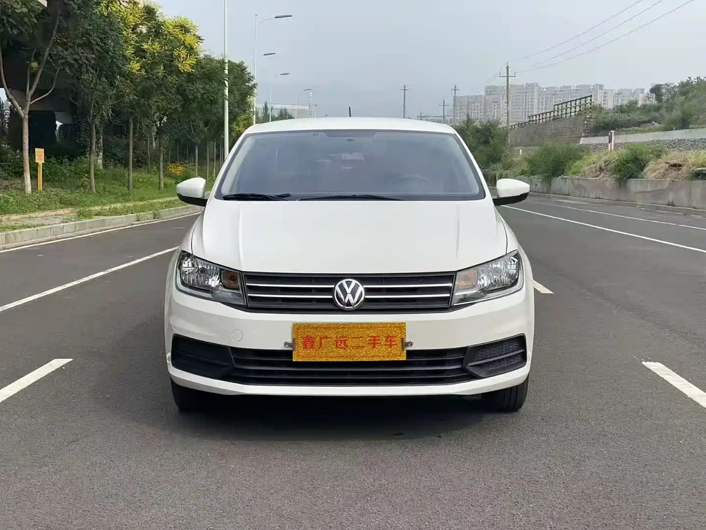 VOLKSWAGEN SANTANA 2021