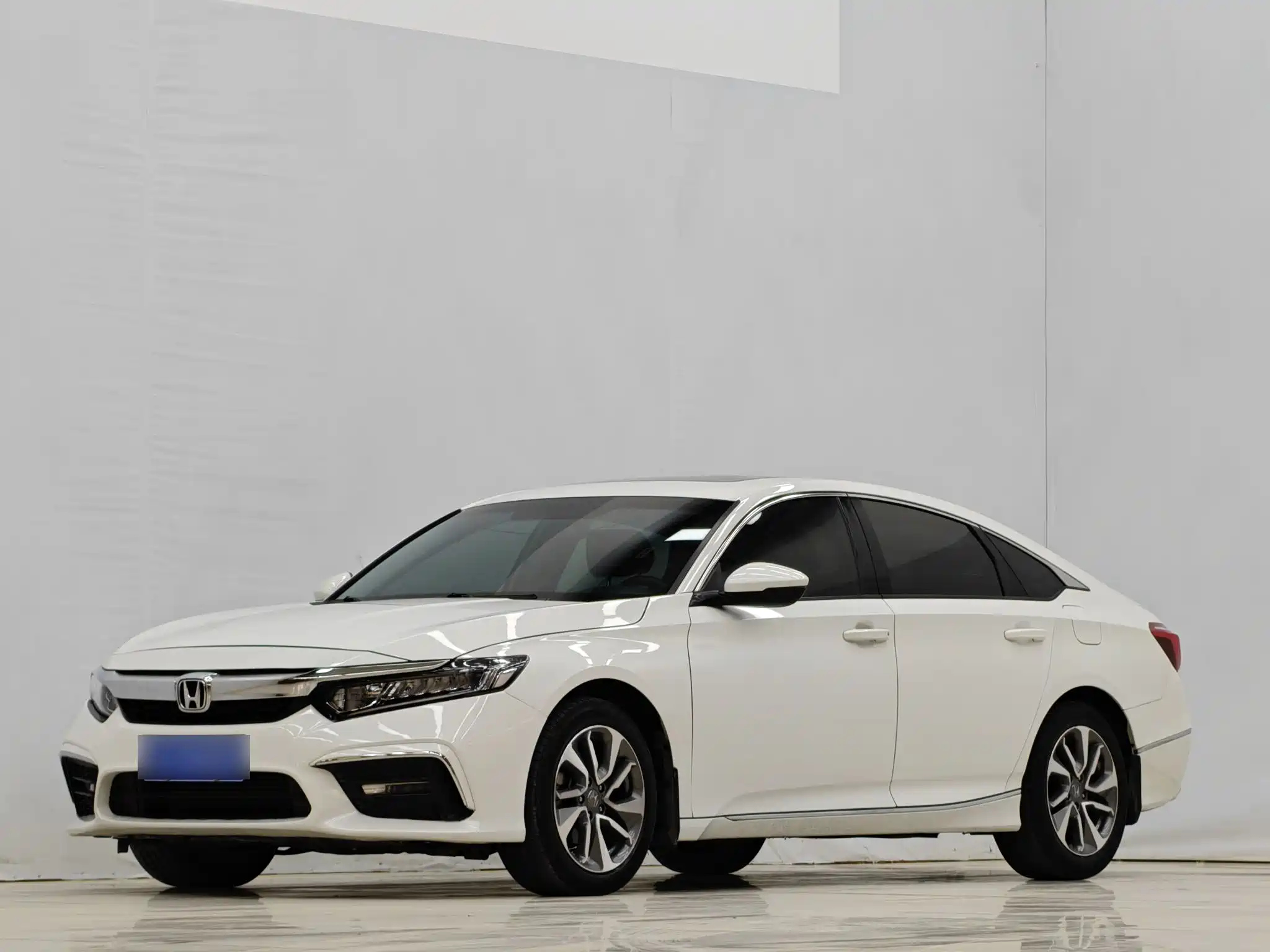HONDA INSPIRE 2019
