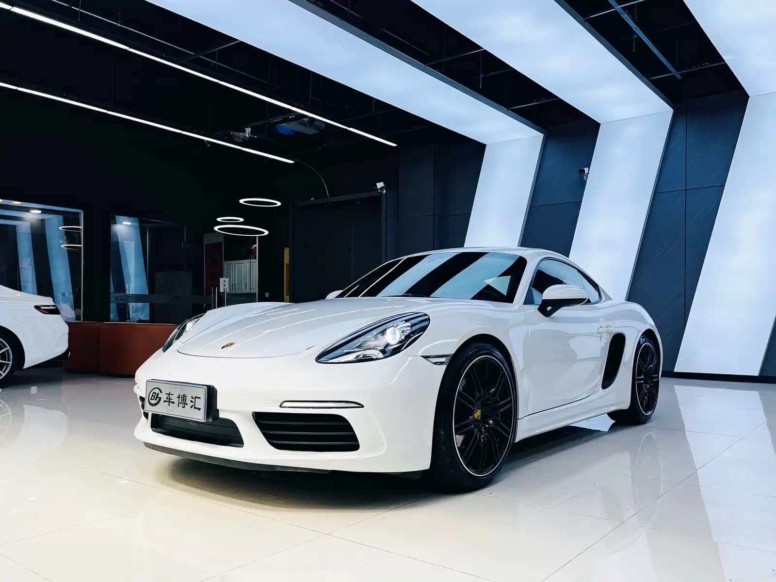 PORSCHE 718 2018