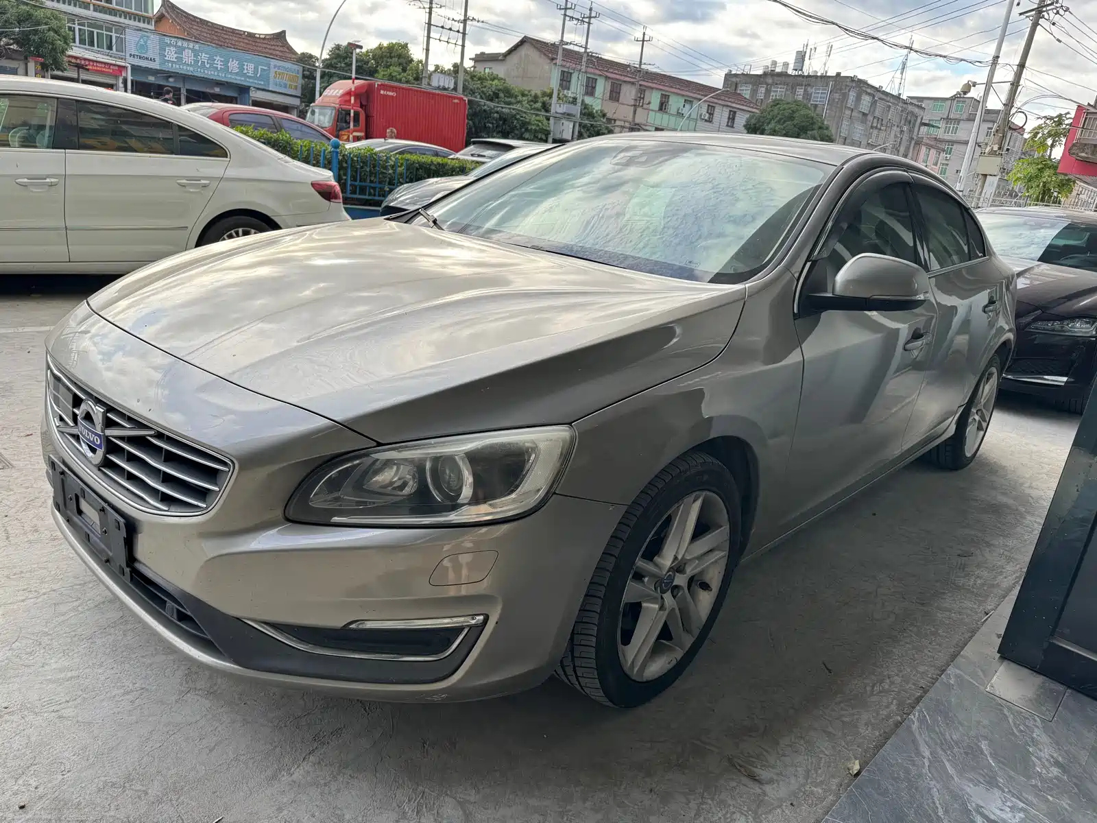 VOLVO S60 2014