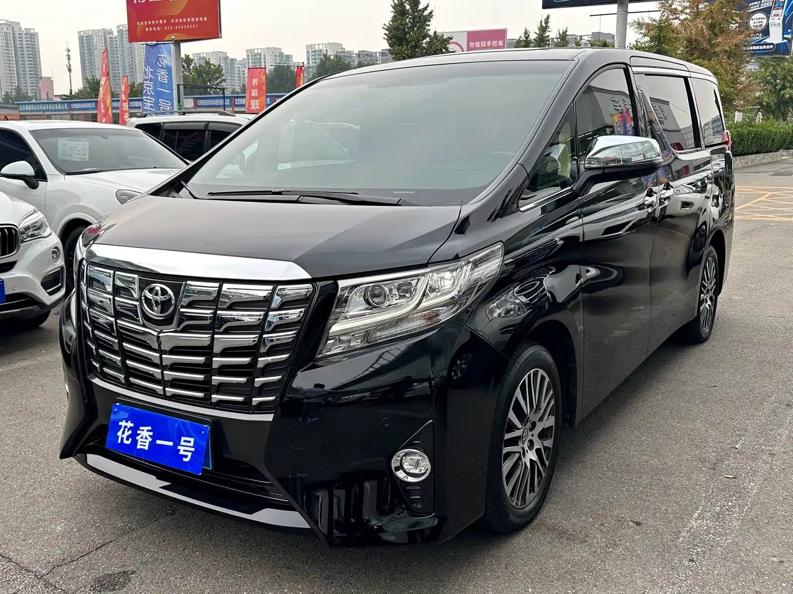 TOYOTA ALPHARD 2018