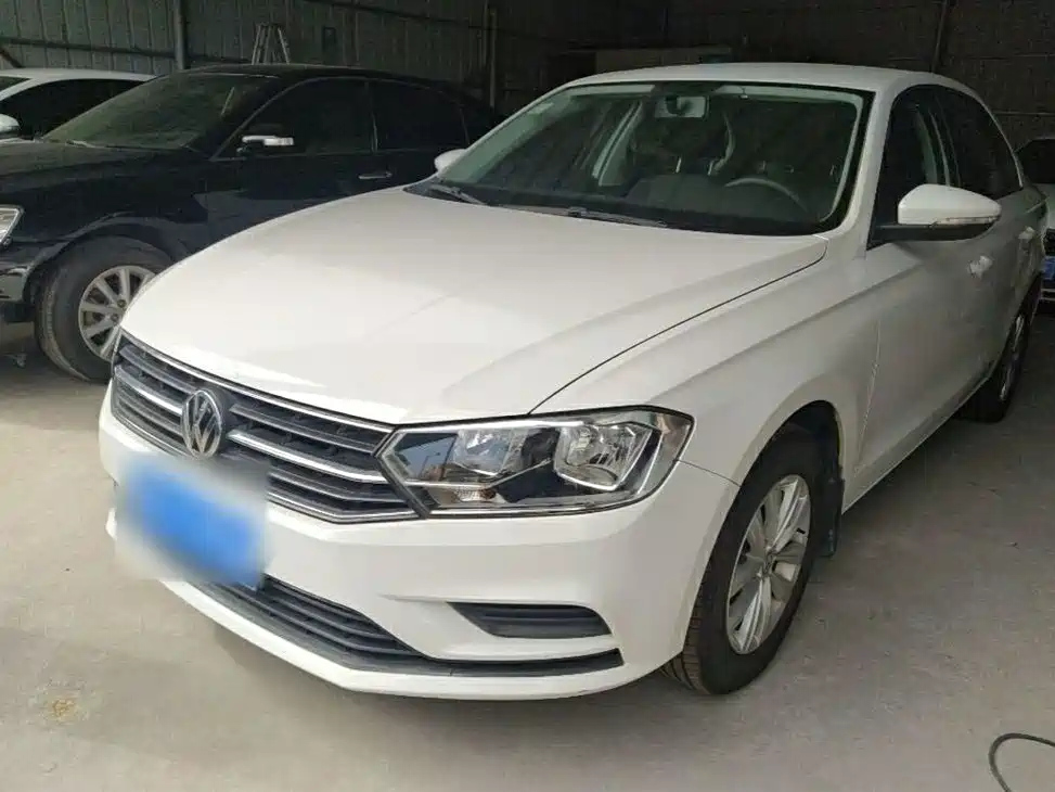 VOLKSWAGEN BORA 2018