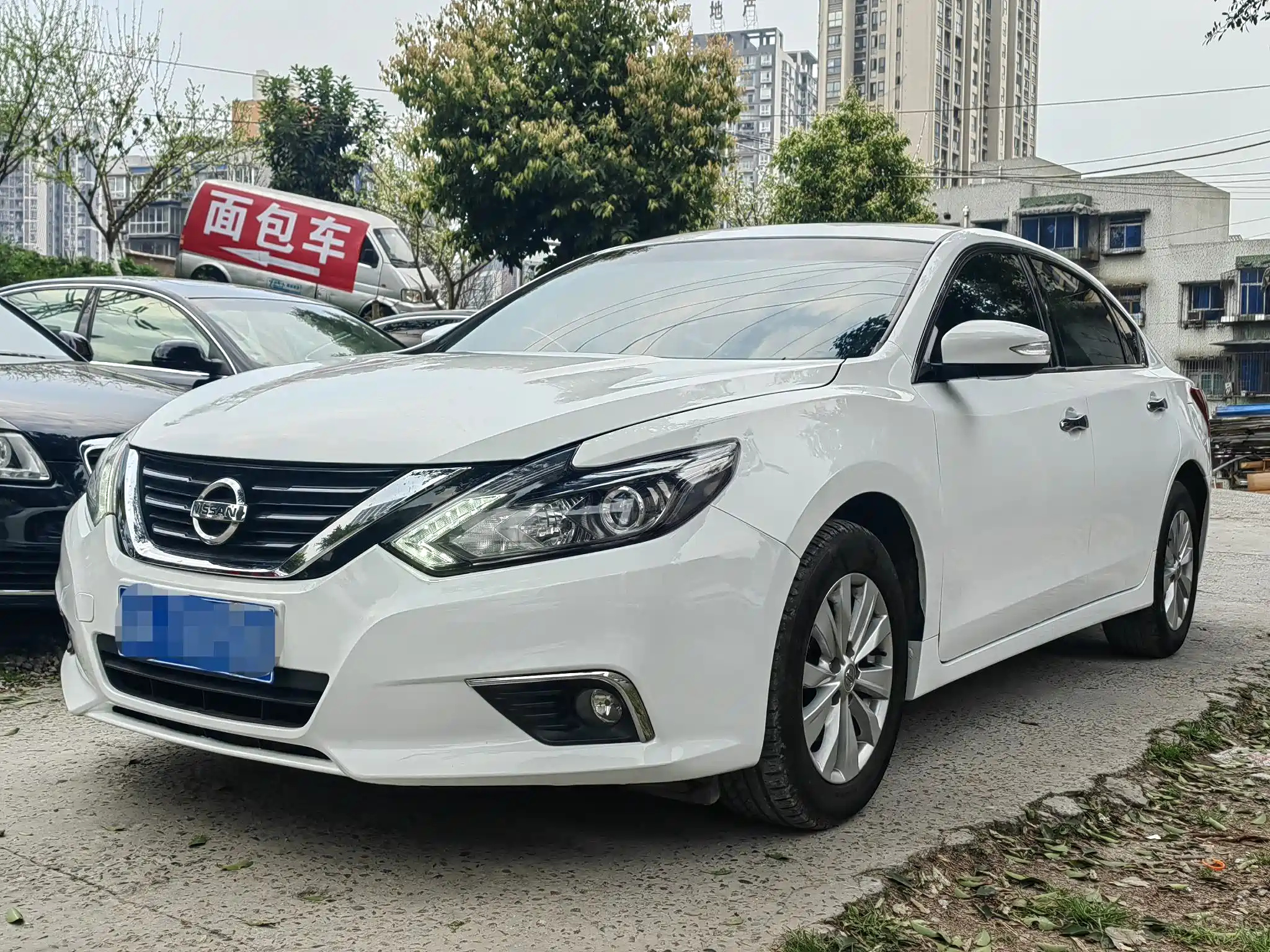 NISSAN TEANA 2016