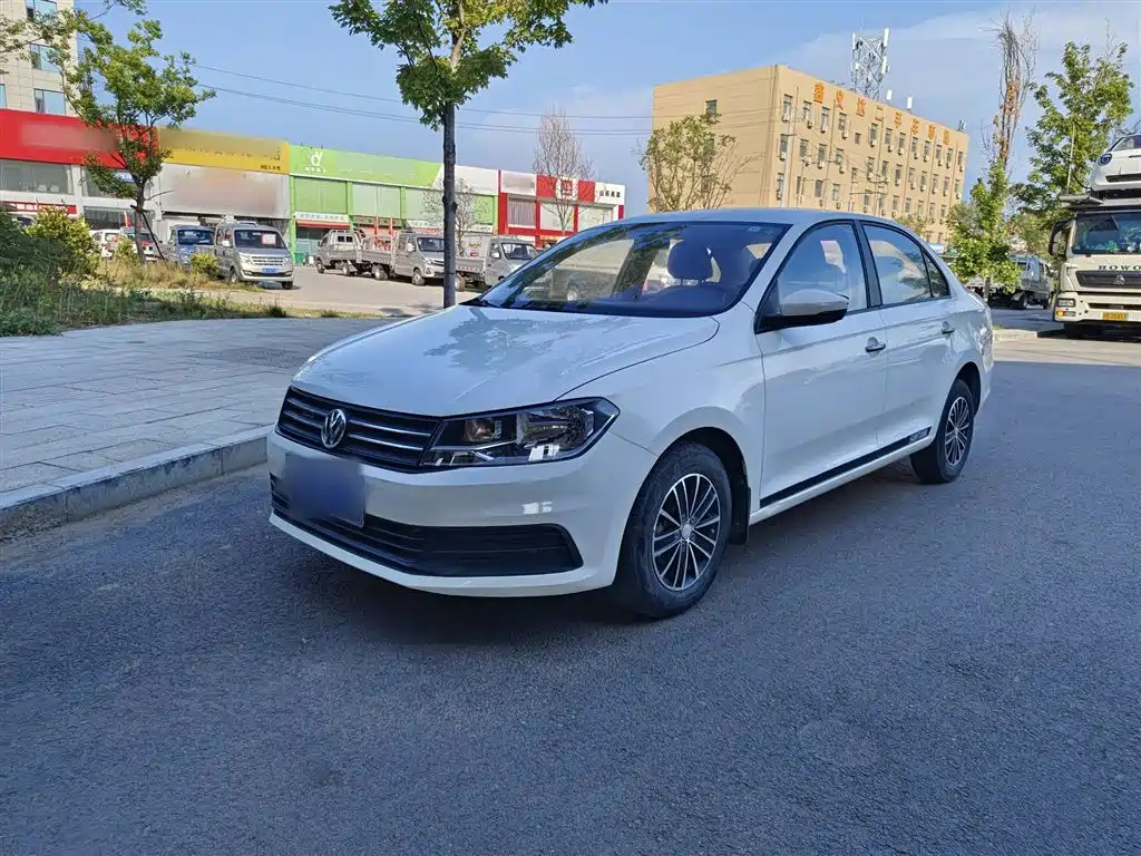 VOLKSWAGEN SANTANA 2016