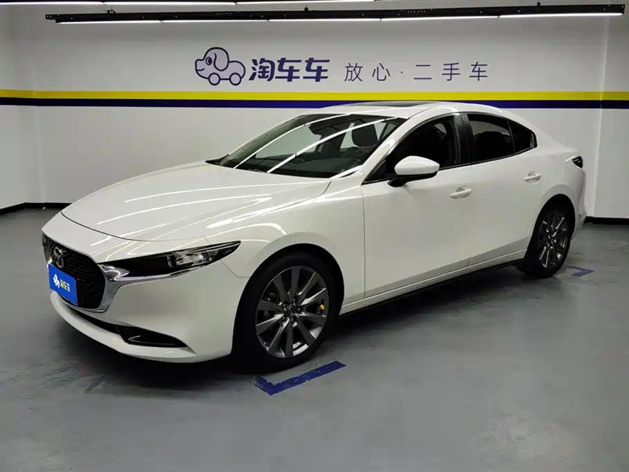 MAZDA 3 AXELA 2021
