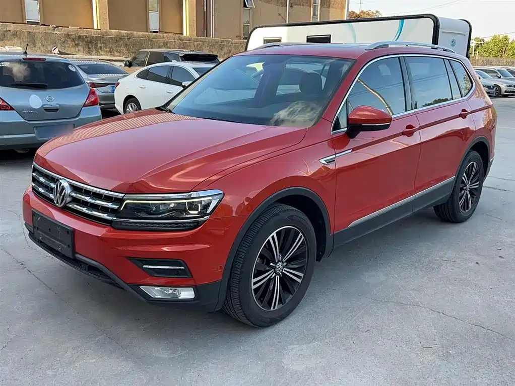 VOLKSWAGEN TIGUAN L 2017