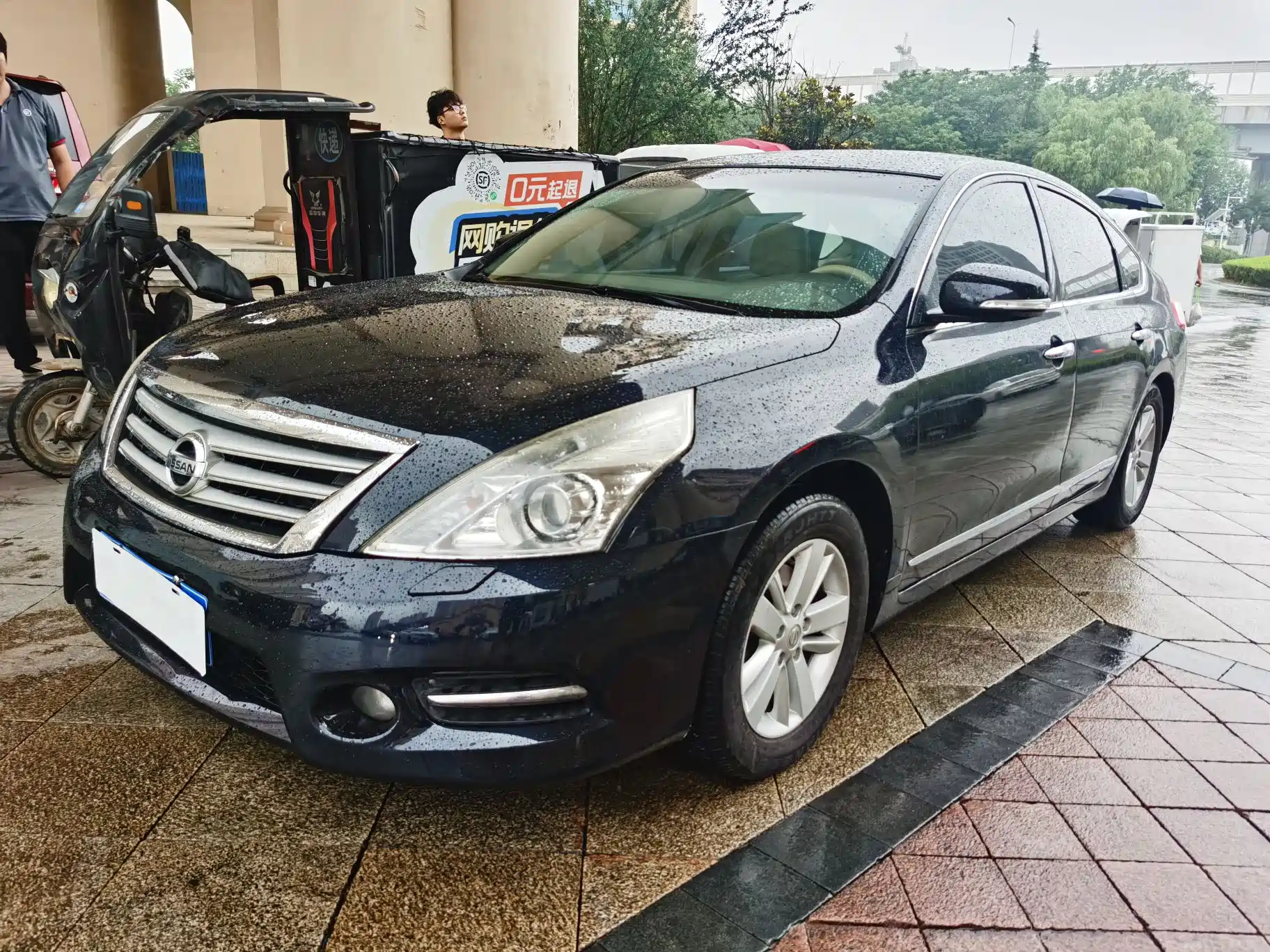 NISSAN TEANA 2010