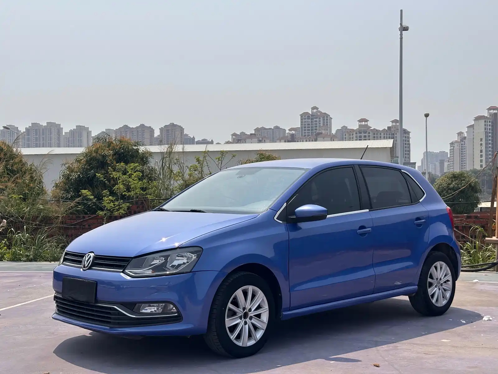 VOLKSWAGEN POLO 2014