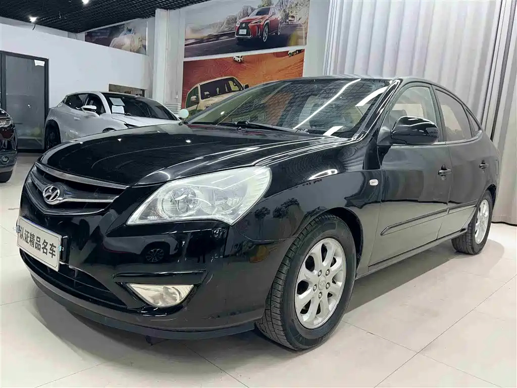 HYUNDAI CELESTA 2010