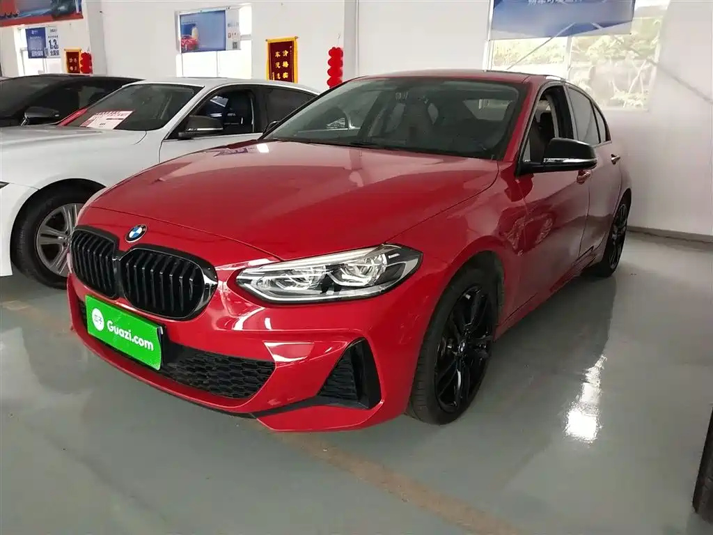 BMW 1-SERIES 2021